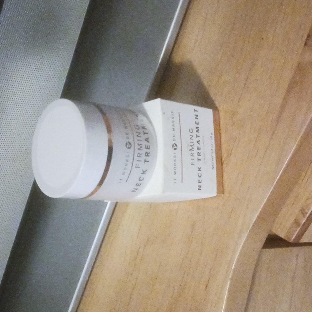 COPY - It works neck firming cream